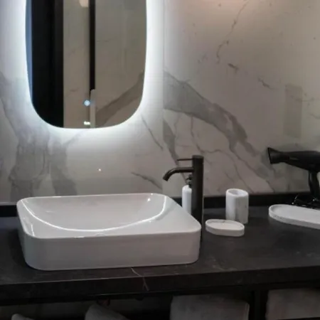Appartement Hanza Tower Black 20 & Pool & Jacuzzi