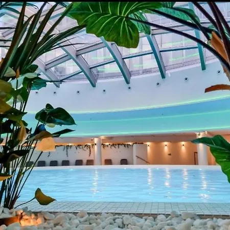 Hanza Tower Black 20 & Pool & Jacuzzi Appartement Szczecin