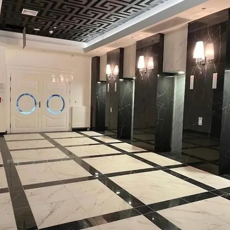 Hanza Tower Black 20 & Pool & Jacuzzi